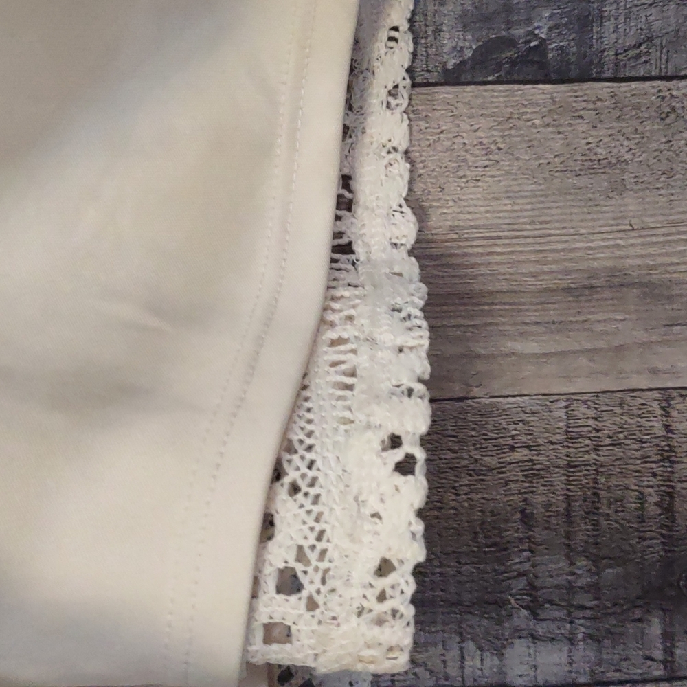 Forever 21 Crochet Lace Eyelet Skater Skirt Medium Cream - Picture 3 of 9